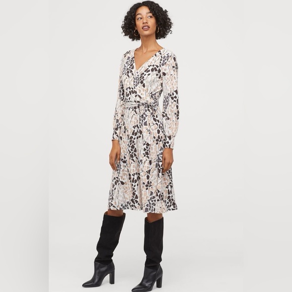 H&M x Richard Allen: Crêped Wrap-front Dress (Size S) - Picture 7 of 7